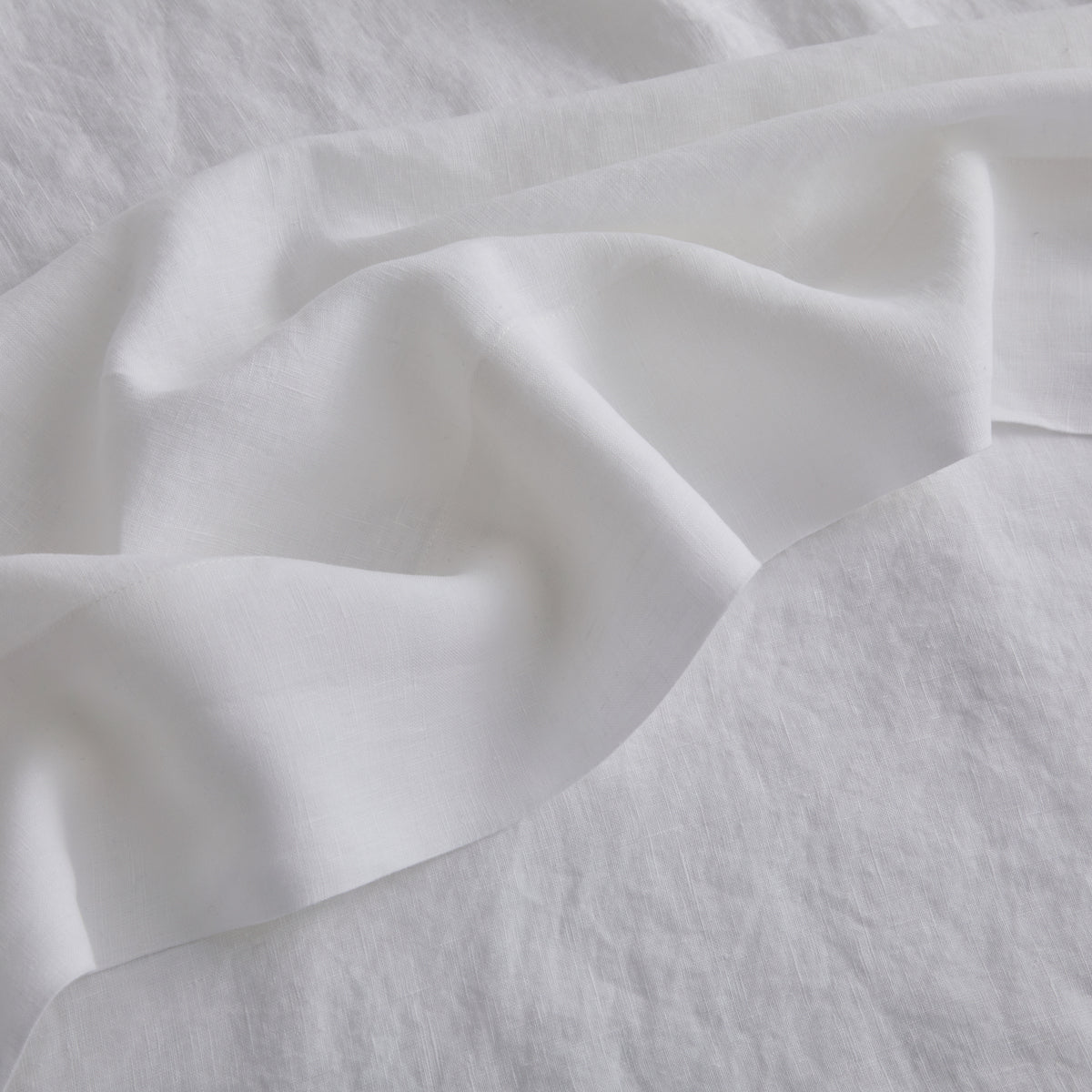 Flat Sheet, LuxeWeave Linen, Breathable Construction, Hypoallergenic Comfort for Bedroom Comfort, Bed Layering and Everyday Sleep image 4