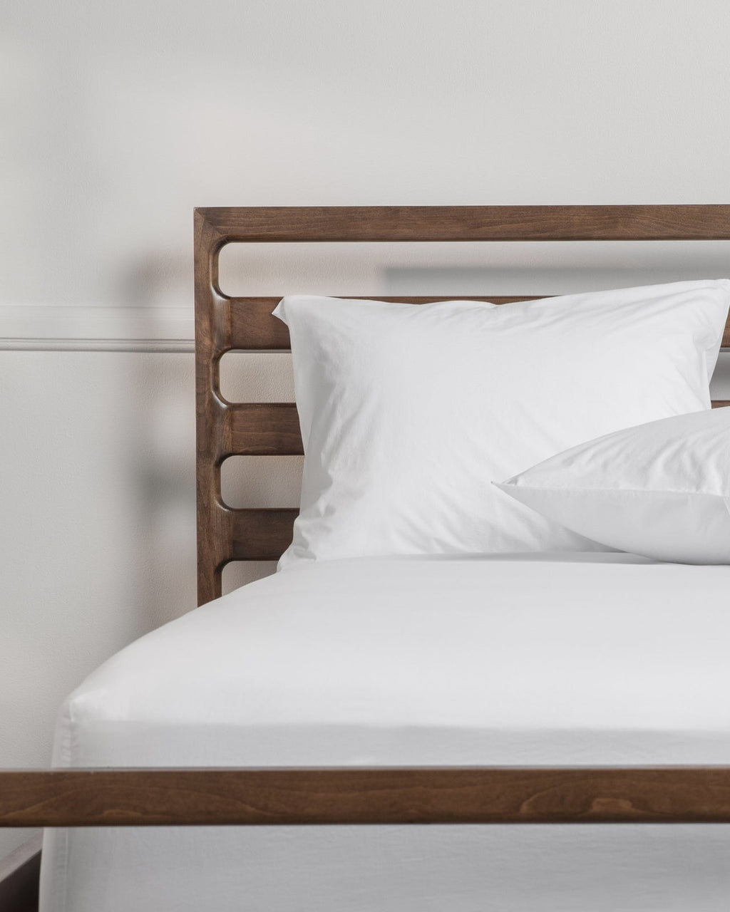 Fitted Sheet, Brushed Cotton (White) for Bedroom Comfort, Bed Layering and Everyday Sleep, 6 Size Options image 4