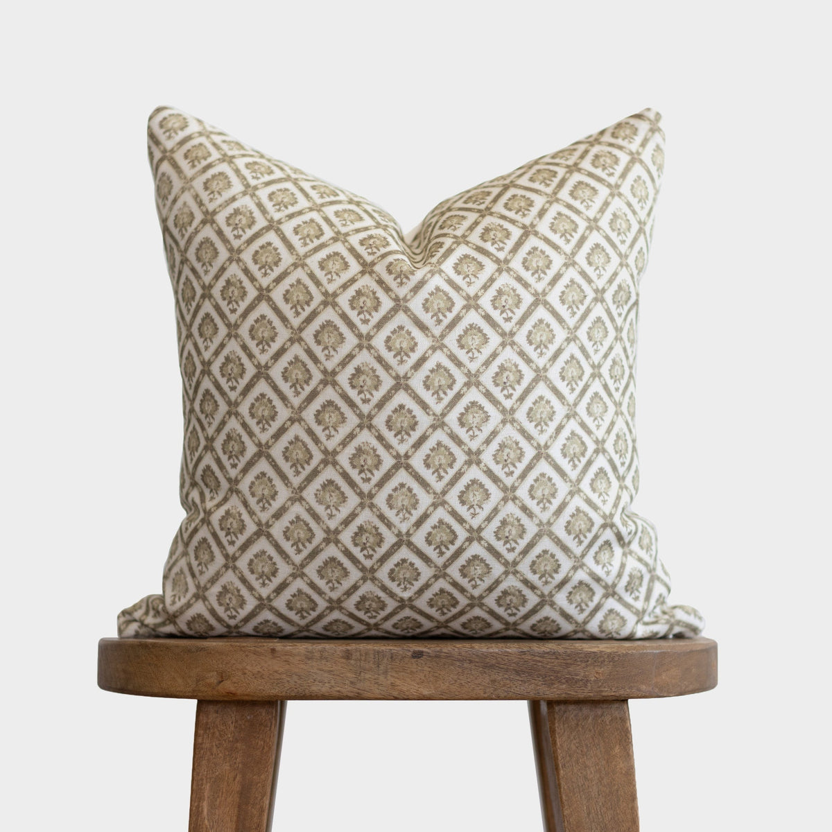 Decorative Pillow Cover Set, Evie in Linen 18" 20" 22" 26" for Bedroom Styling and Living Room Decor, 5 Size Options image 4