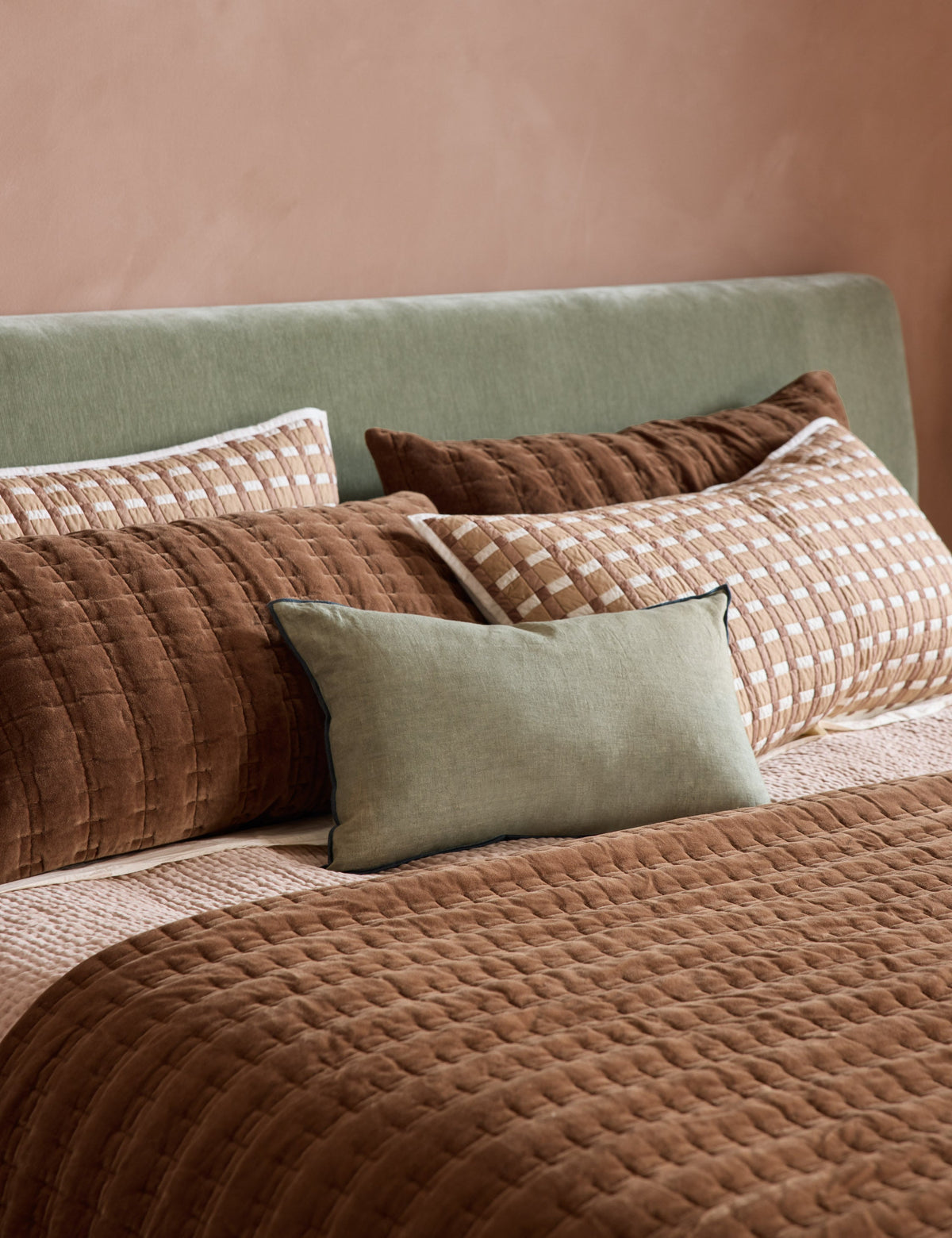 Bed Pillow, Carys Contrast Linen for Everyday Sleep and Guest Room Bedding, 8 Color Options image 4
