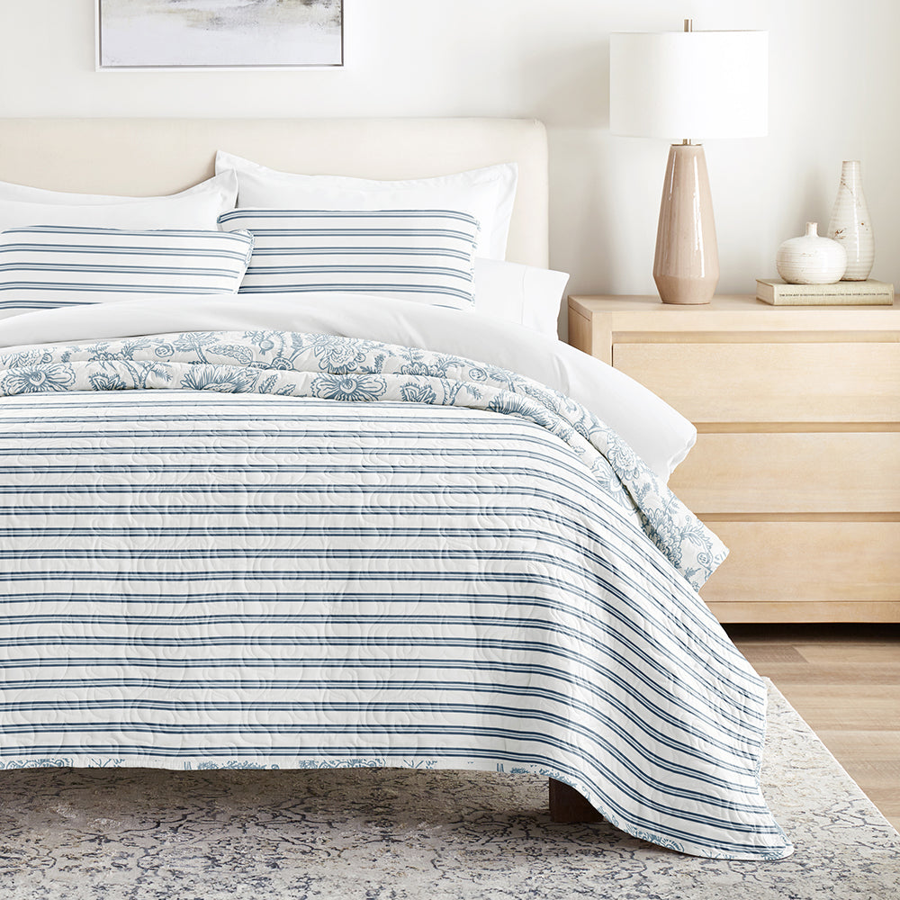 Bed Quilt, Jacobean Stripe Reversible Quilted Coverlet for Bedroom Layering and Everyday Bedding, 3 Size Options image 4