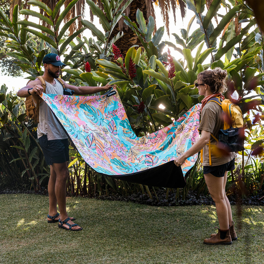 Cozy Throw Blanket, Festival : Jungle for Sofas, Beds and Relaxing at Home, Designed for Living Rooms, Bedrooms and Everyday Lounging image 4