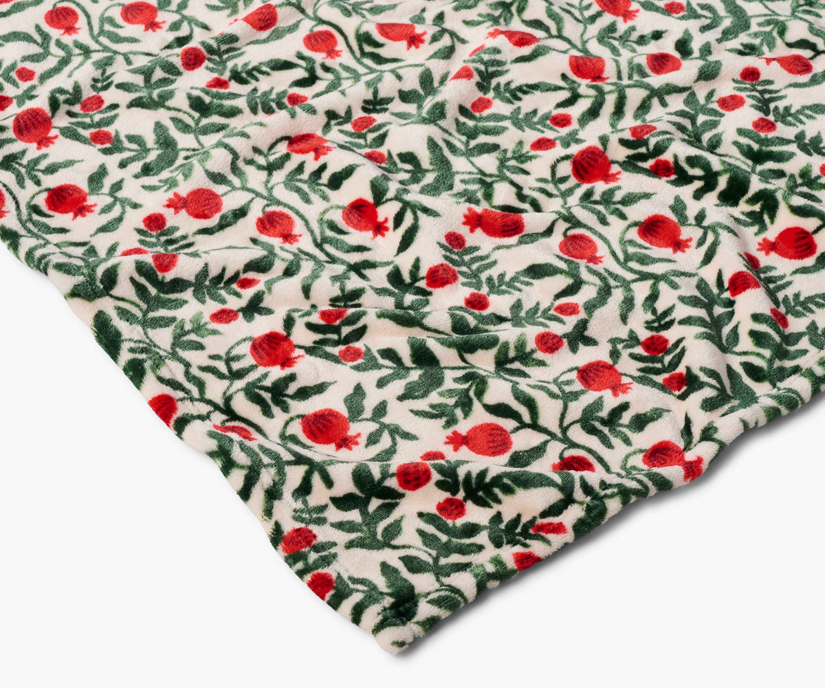 Cozy Throw Blanket, Fleece Christmastide Pomegranate for Sofas, Beds and Relaxing at Home, Designed for Everyday Home Use image 4