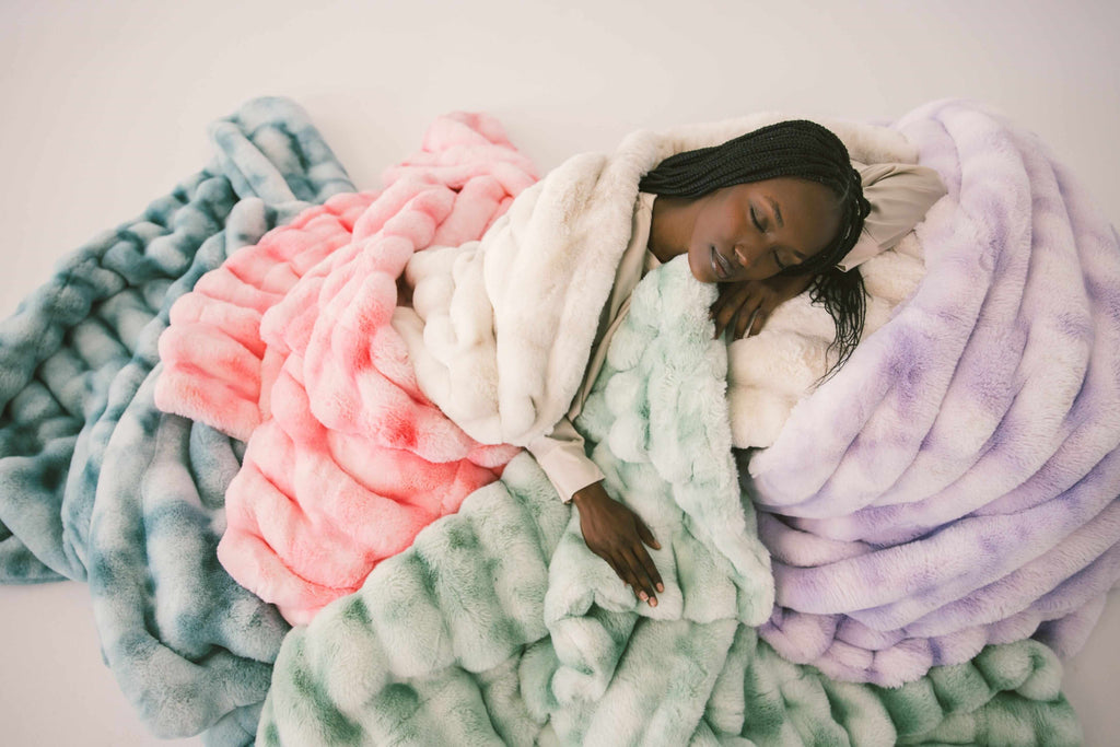 Cozy Throw Blanket, Extreme Ultra Cloud Pink Lemonade for Sofas, Beds and Relaxing at Home, 5 Size Options image 5