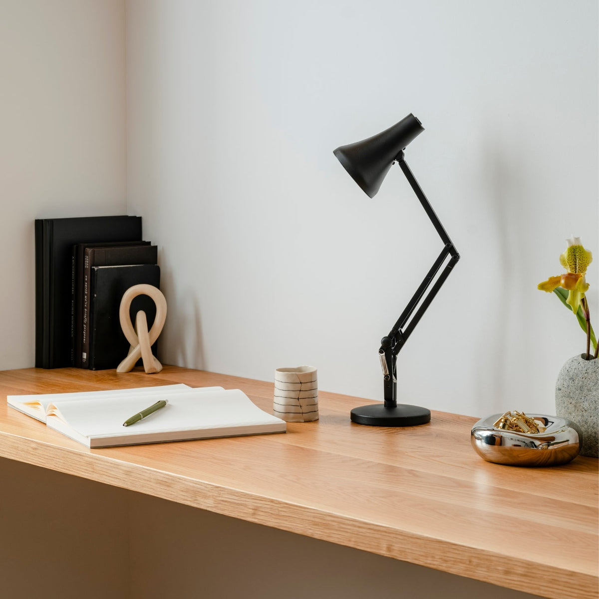 Lamp, 90 Mini Mini Desk for Home Room Lighting, Bedside Spaces and Everyday Light, 5 Color Options image 5