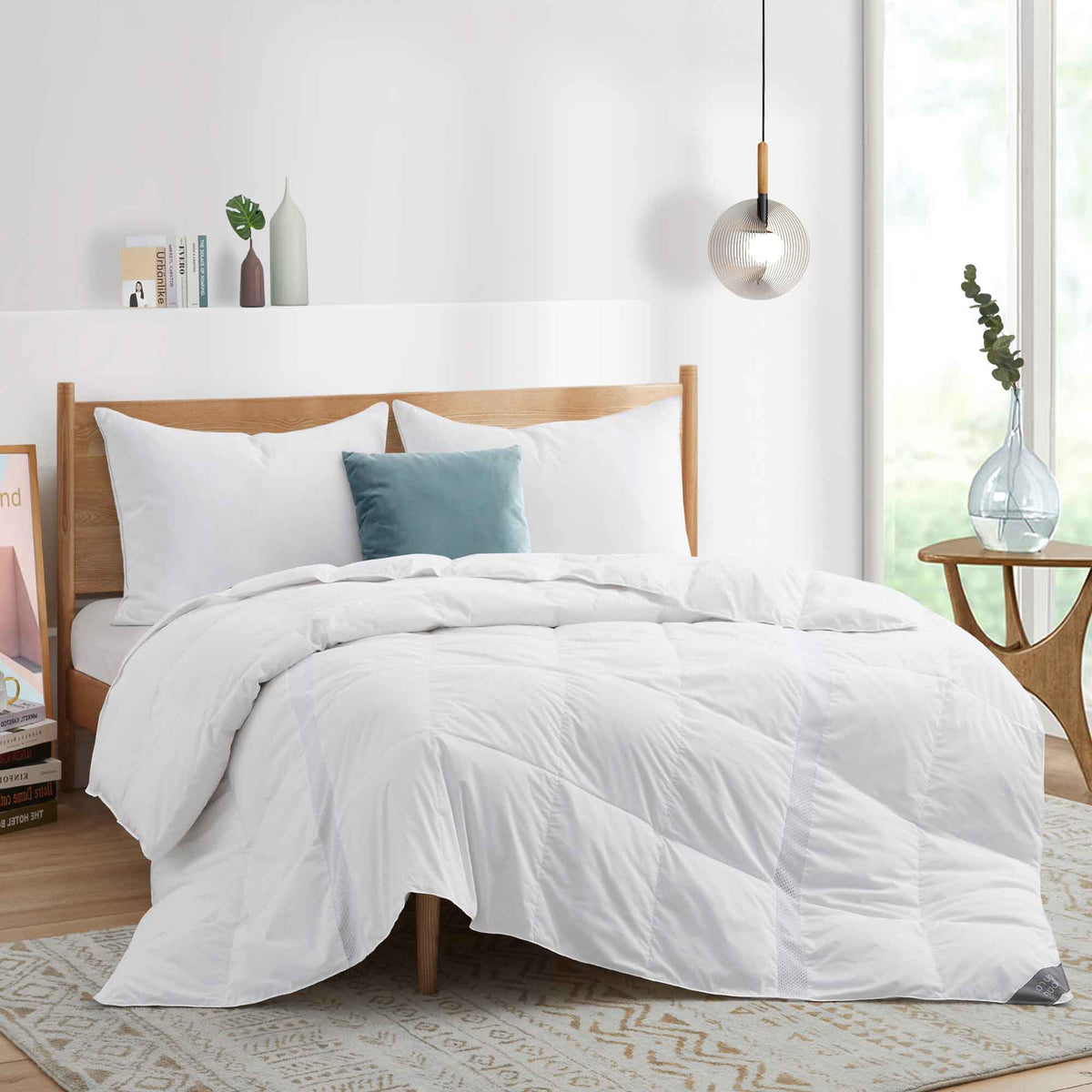 Ultra Lightweight Cooling Down Comforter image 5