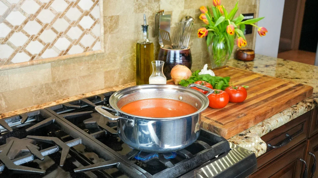 Stainless Steel Stockpot, 4 Quart Stock Pot with Cover, Stainless Steel Construction for Soups, Pasta and Family-Size Cooking image 6