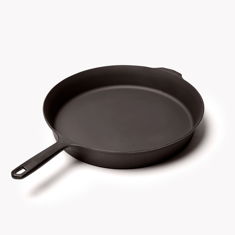 Cast Iron Skillet, No.12 for Stovetop Cooking, Baking and Family Meals, Designed for Searing, Sautéing and Everyday Meal Prep image 6