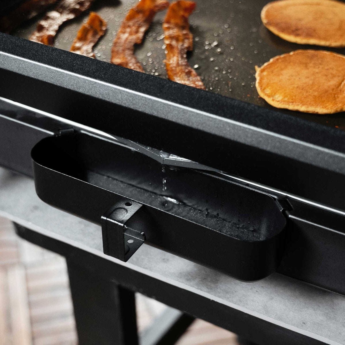 Square Griddle Pan, 17" Electric Tabletop for Pancakes, Sandwiches and Everyday Home Cooking image 6