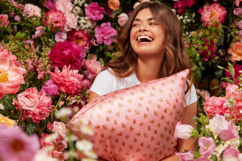 Pillowcase Set, Petal Queen Zippered, Machine-Washable Care, Hypoallergenic Comfort for Guest Rooms and Daily Bedroom Comfort image 7
