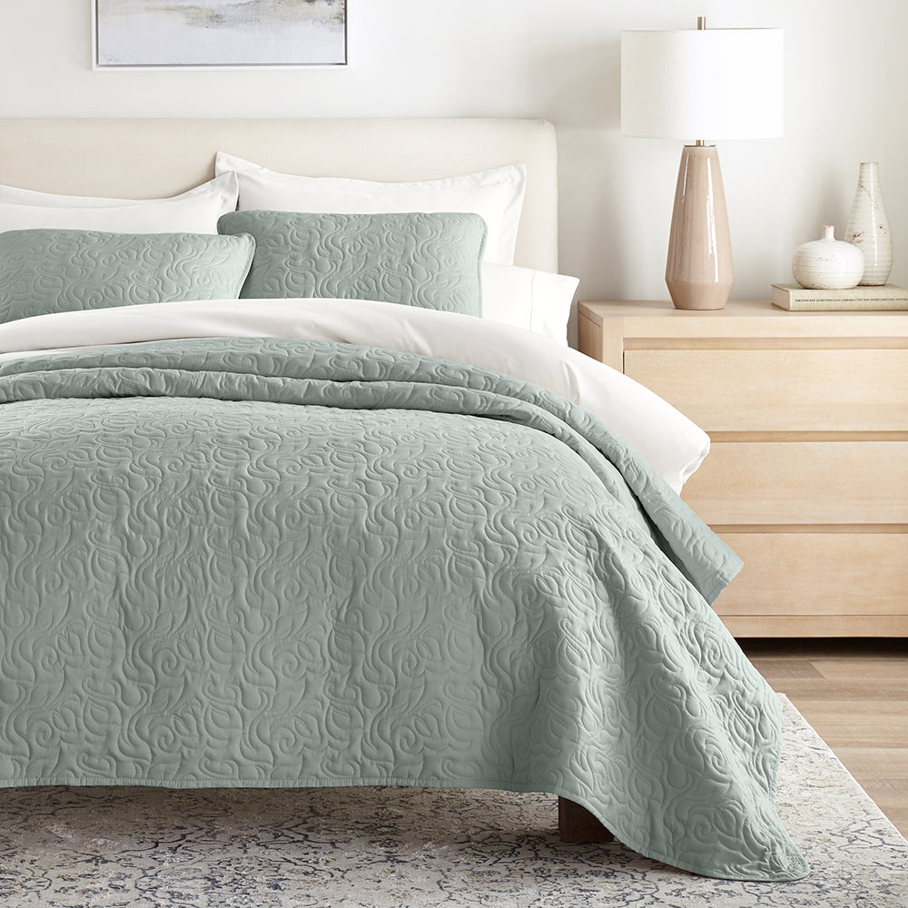 Bed Quilt, 3 Piece Floral Stitch Quilted Coverlet Set for Bedroom Layering and Everyday Bedding, 3 Sizes and 6 Colors image 7