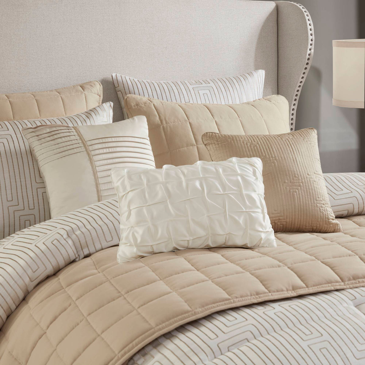 Bed Comforter, Royce 10 Piece Luxury Jacquard Set, Lightweight Design, Machine-Washable Care for Everyday Bedding and Comfortable Sleep image 7