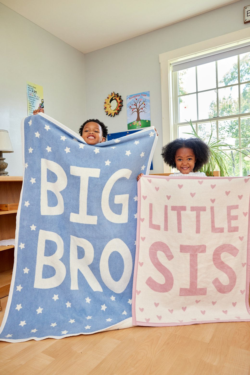Cozy Throw Blanket, Little Sis Mini for Living Rooms, Bedrooms and Everyday Lounging, Designed for Sofas, Beds and Relaxing at Home image 7