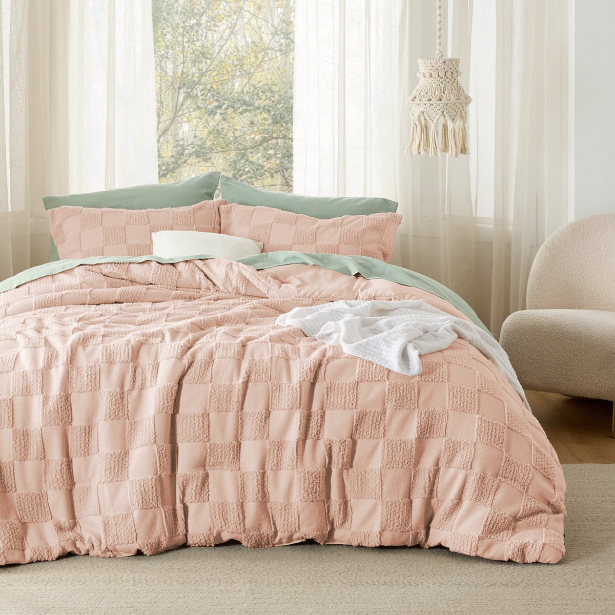 Bed Comforter, Jacquard Set, Breathable Construction, Machine-Washable Care for Year-Round Bedroom Comfort and Restful Sleep image 7