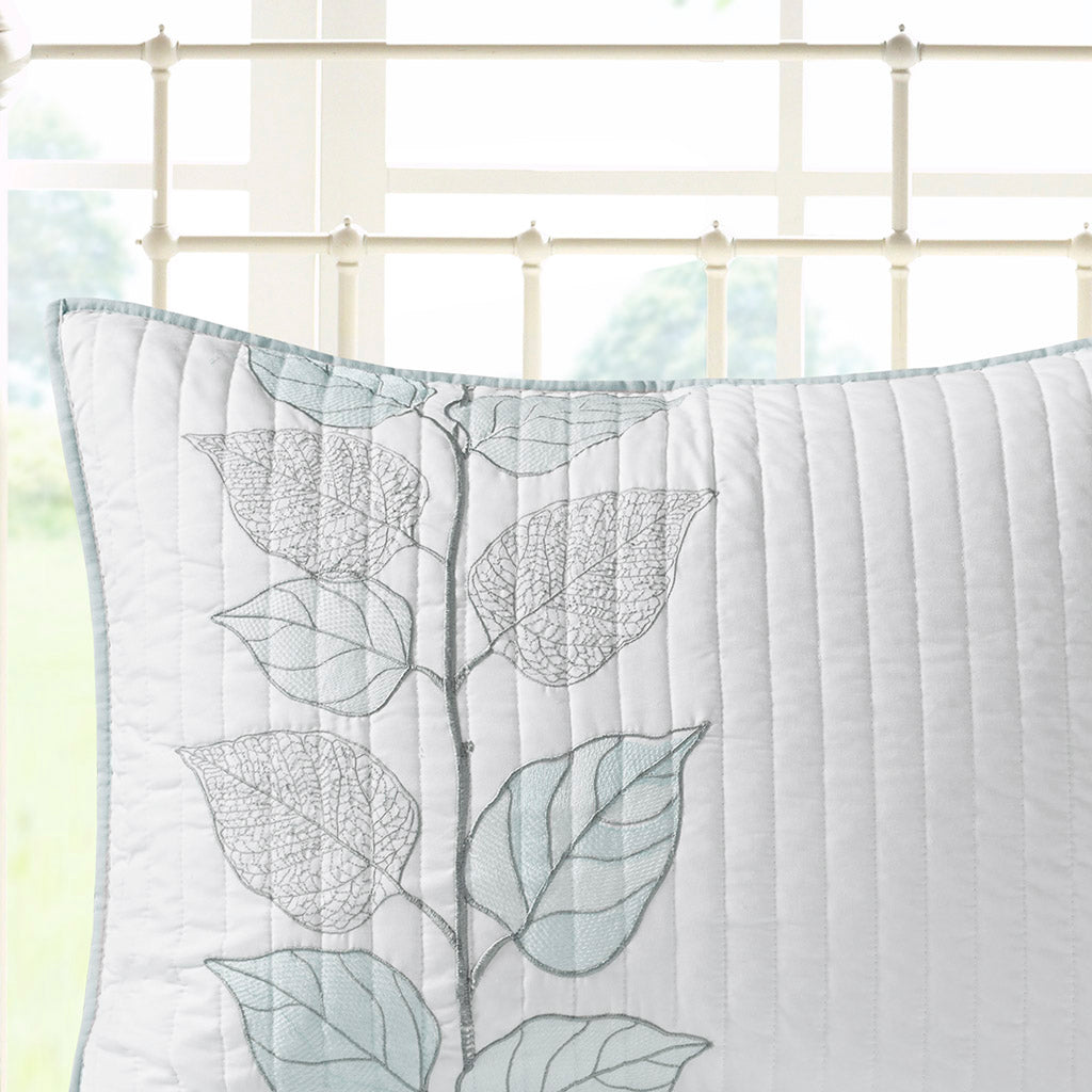 Cozy Throw Blanket, Caelie 6 Piece Embroidered Quilt Set, Machine-Washable Care for Living Rooms, Bedrooms and Everyday Lounging image 7
