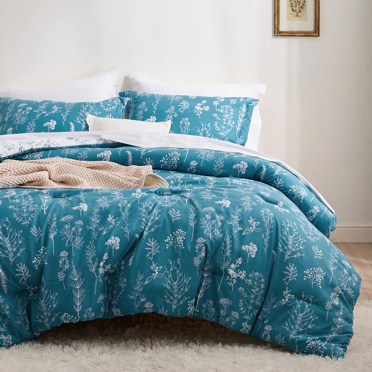 Down & Feather Comforter, Floral Set, Machine-Washable Care for Everyday Bedding and Comfortable Sleep, 7 Sizes and 13 Colors image 8