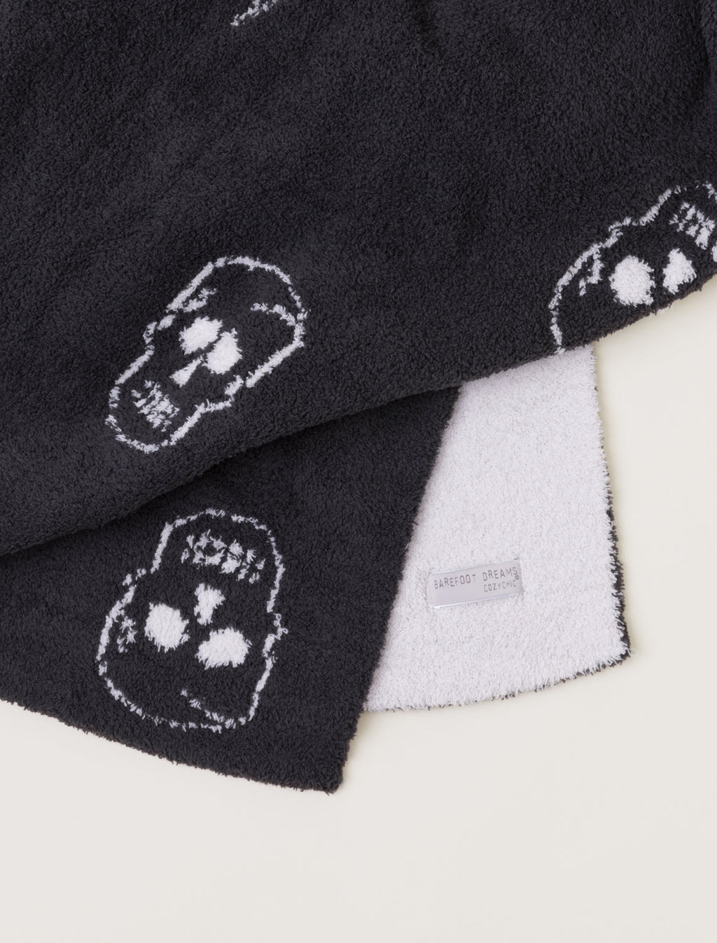 Cozy Throw Blanket, CozyChic Skull for Sofas, Beds and Relaxing at Home, 2 Color Options, Designed for Everyday Home Use image 8