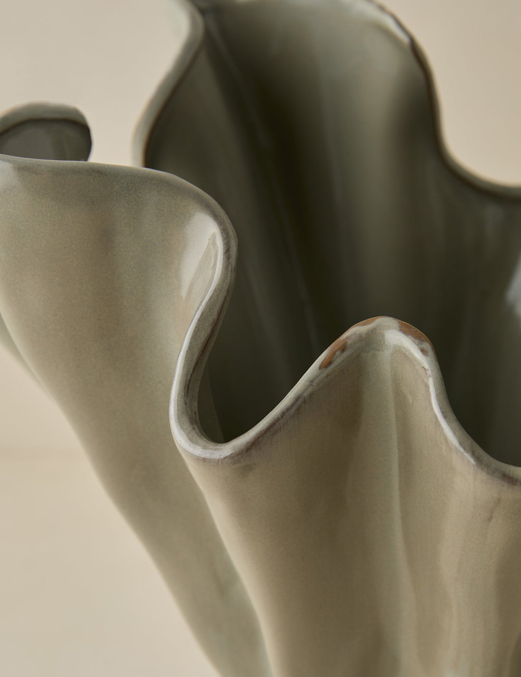 Decorative Vase, Darcia for Tabletop Arrangements and Home Decor, 3 Color Options, Designed for Flowers, Shelves and Living Spaces image 8