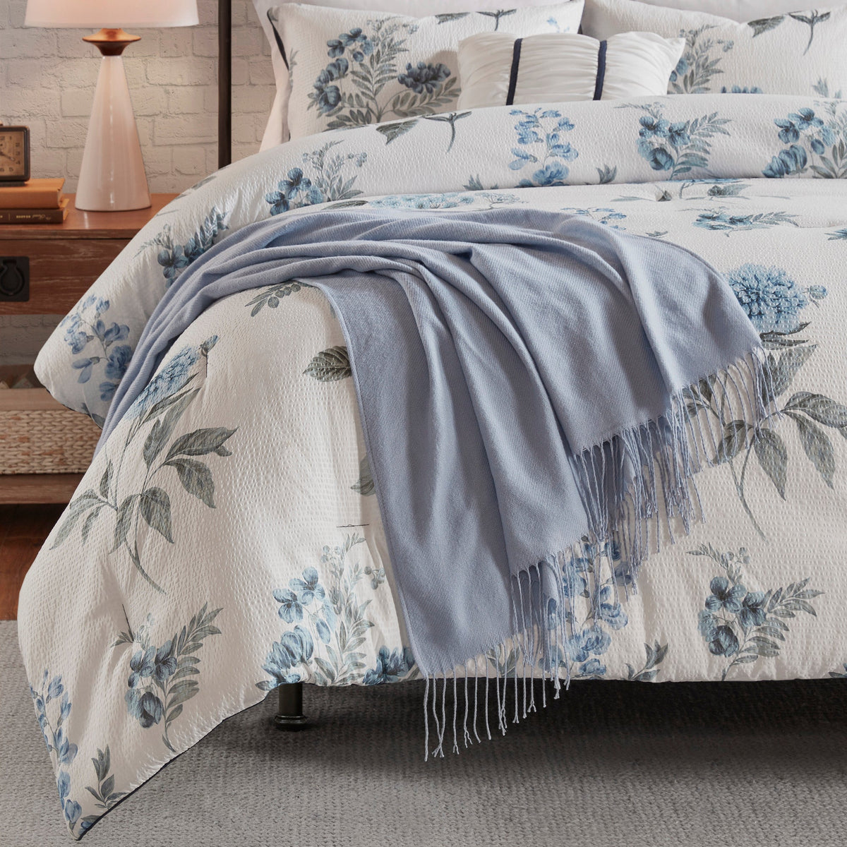Bed Comforter, Zennia 7 Piece Printed Seersucker Set, Machine-Washable Care for Year-Round Bedroom Comfort and Restful Sleep image 8