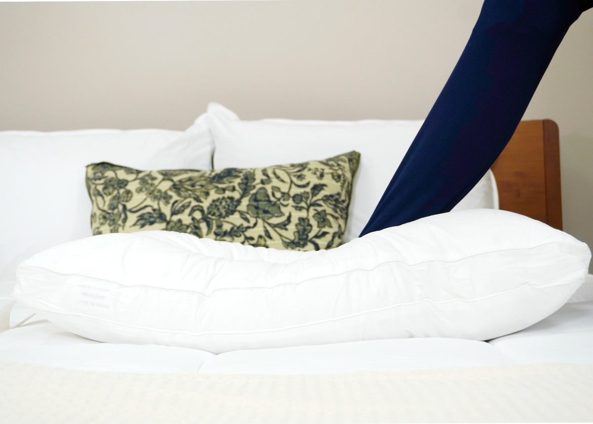 Bed Pillow, Best Western Dreammaker Gusseted Medium Firm, Machine-Washable Care for Sleeping, Reading and Bedroom Comfort, 3 Size Options image 8