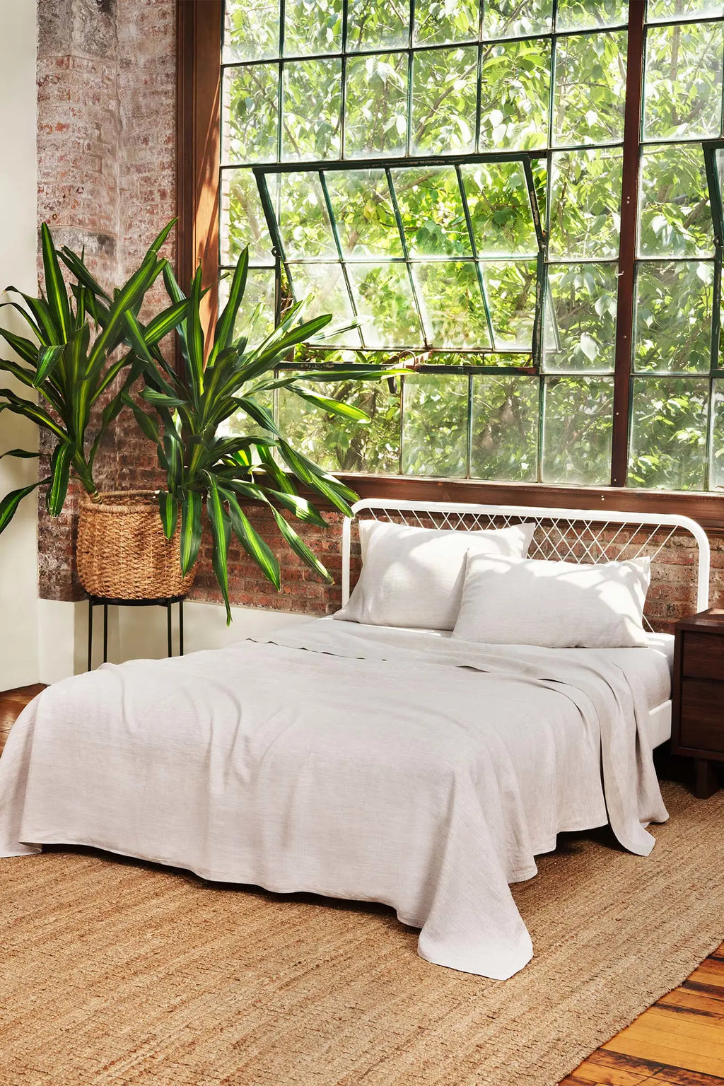 Pillowcase, Belgian Linen, Breathable Construction for Guest Rooms and Daily Bedroom Comfort image 9