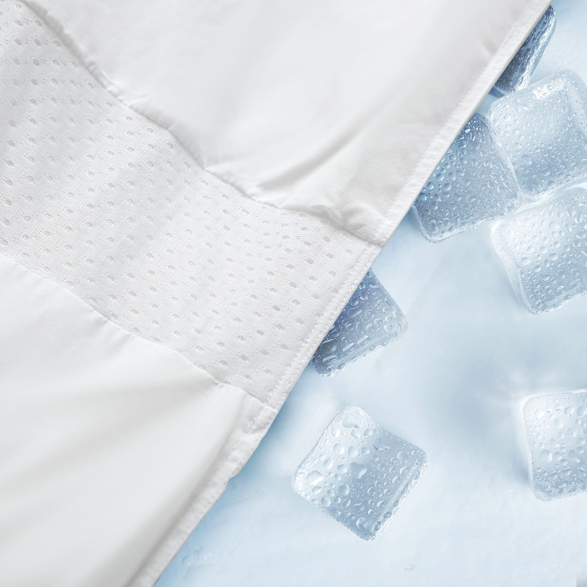 Ultra Lightweight Cooling Down Comforter image 9