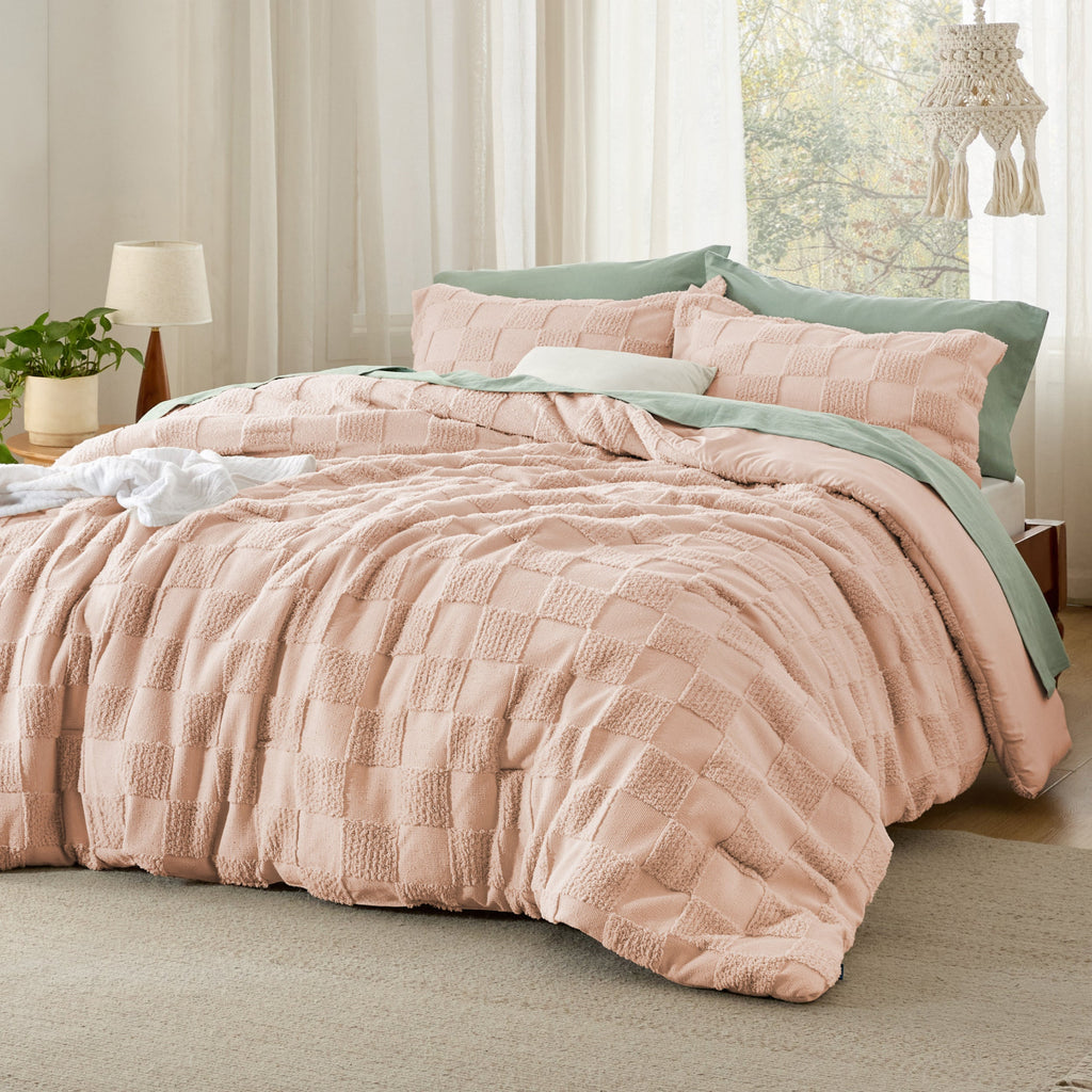 Bed Comforter, Jacquard Set, Breathable Construction, Machine-Washable Care for Year-Round Bedroom Comfort and Restful Sleep image 9