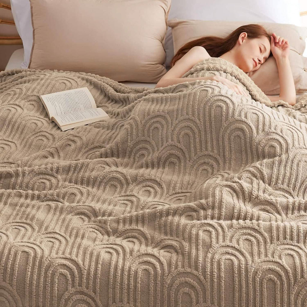 Cozy Throw Blanket, Arch Shaggy Sherpa Fleece, Lightweight Design, Machine-Washable Care for Living Rooms, Bedrooms and Everyday Lounging image 9