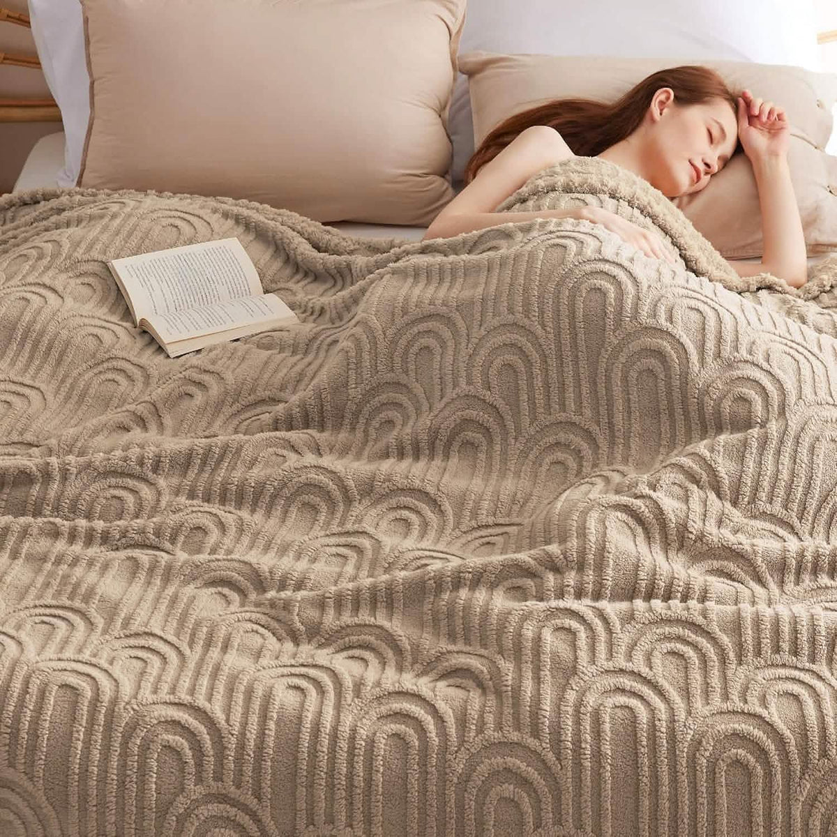 Cozy Throw Blanket, Arch Shaggy Sherpa Fleece, Lightweight Design, Machine-Washable Care for Living Rooms, Bedrooms and Everyday Lounging image 9