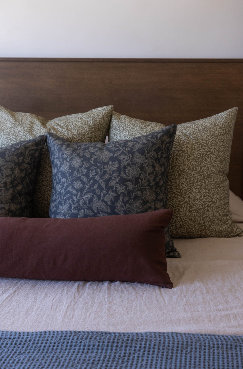 Decorative Pillow Cover Set, Edie 18" 20" 22" 12x20" 12x40" for Bedroom Styling and Living Room Decor, 5 Size Options image 9
