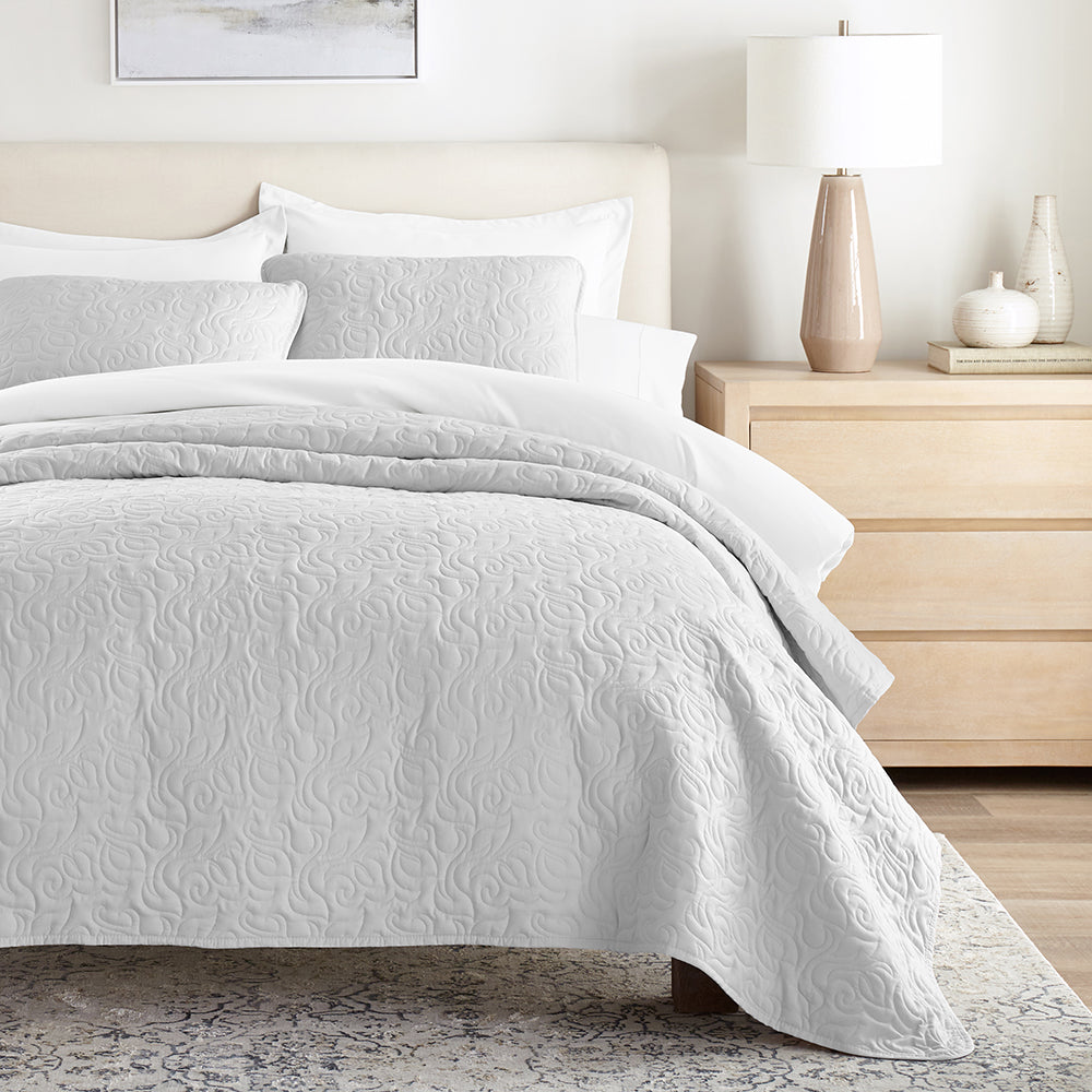 Bed Quilt, 3 Piece Floral Stitch Quilted Coverlet Set for Bedroom Layering and Everyday Bedding, 3 Sizes and 6 Colors image 9