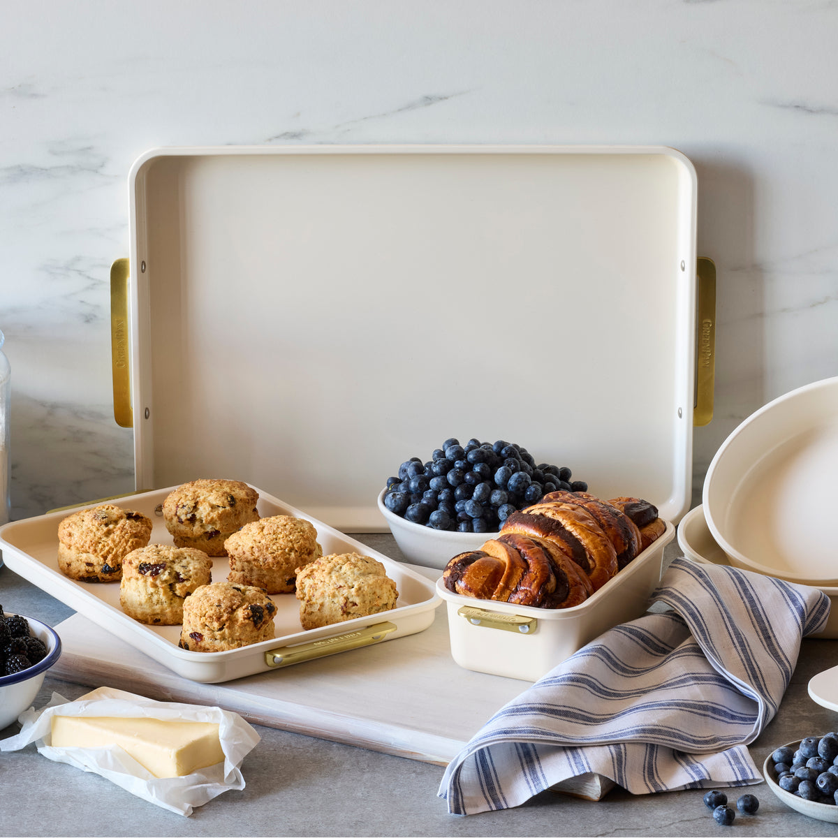 Kitchen Cookware, Reserve 13" x 9" Rectangular Pan Cream for Everyday Meals and Home Cooking image 9
