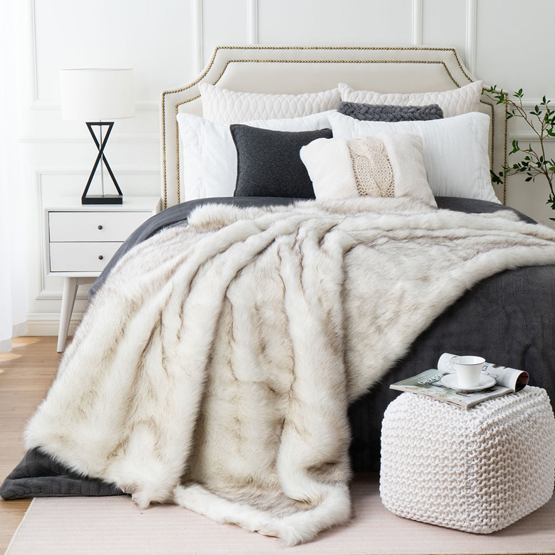 Cozy Throw Blanket, Faux Fox Fur for Living Rooms, Bedrooms and Everyday Lounging, 2 Size Options image 10