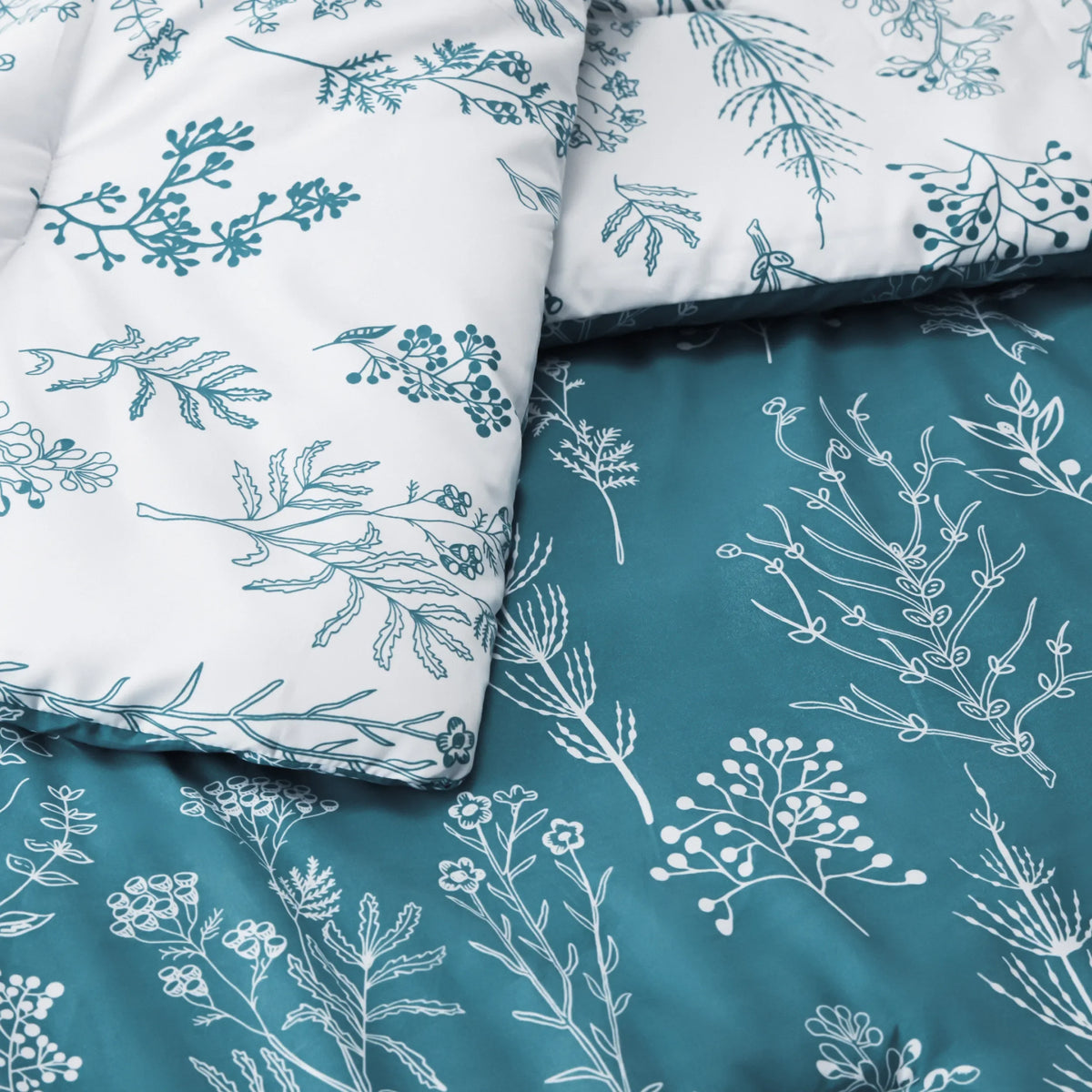 Down & Feather Comforter, Floral Set, Machine-Washable Care for Everyday Bedding and Comfortable Sleep, 7 Sizes and 13 Colors image 10