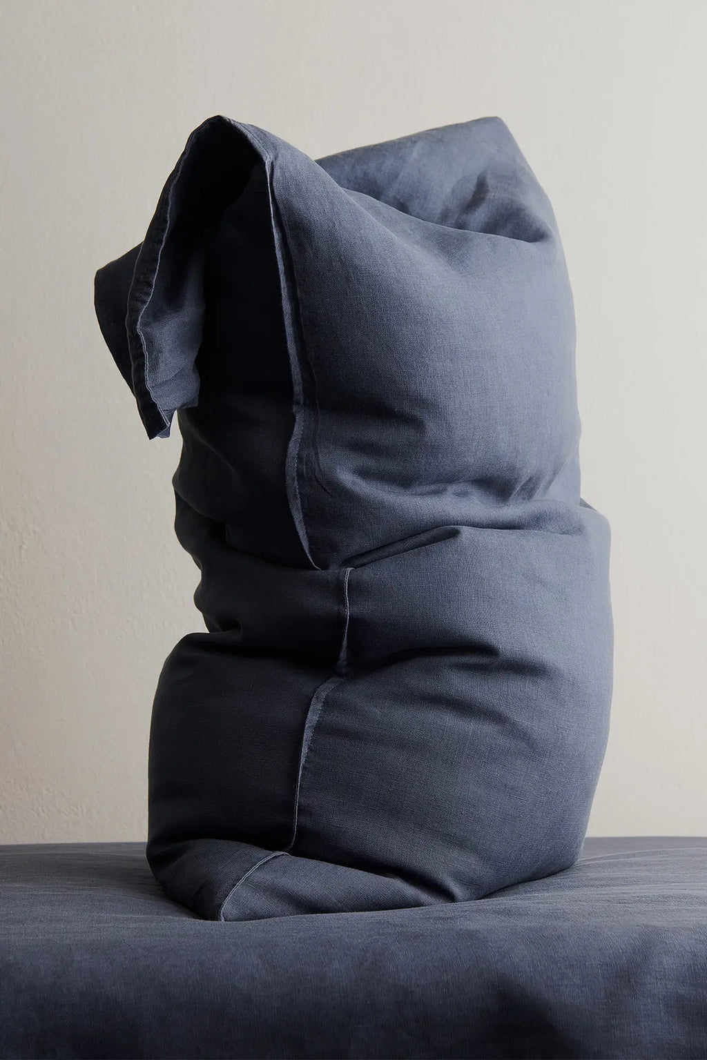 Pillowcase, Belgian Linen, Breathable Construction for Guest Rooms and Daily Bedroom Comfort image 11