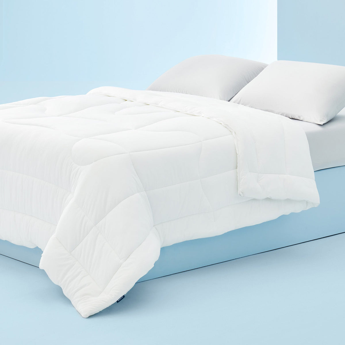 Bed Comforter, Reversible Cooling, Lightweight Design for Year-Round Bedroom Comfort and Restful Sleep, 7 Sizes and 4 Colors image 11