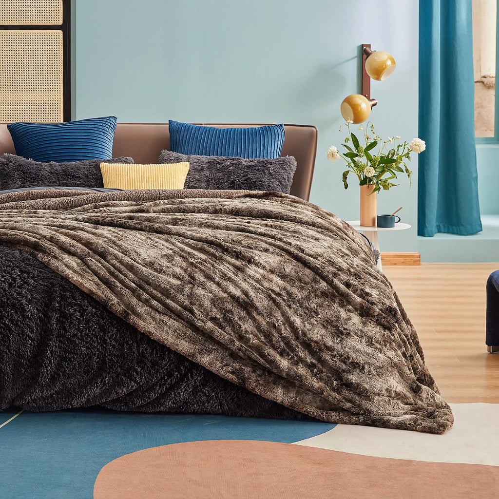 Cozy Throw Blanket, Faux Fur Sherpa Fleece for Sofas, Beds and Relaxing at Home, 4 Sizes and 10 Colors image 11