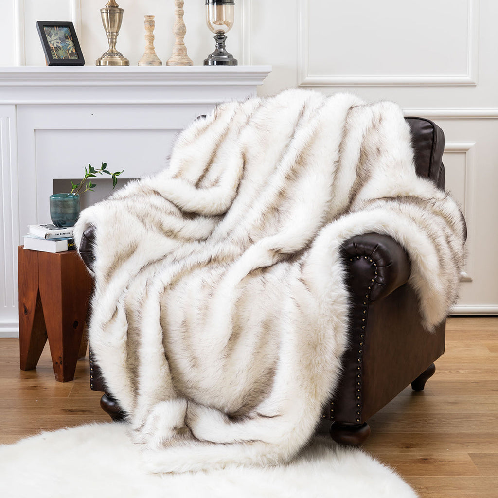 Cozy Throw Blanket, Faux Fox Fur for Living Rooms, Bedrooms and Everyday Lounging, 2 Size Options image 11