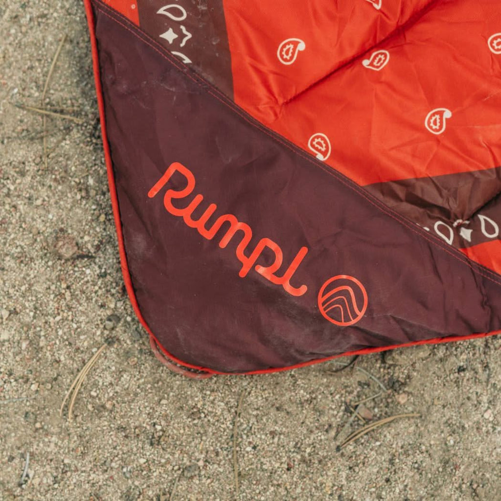 Puffy Blanket, Original Sedona Saguaro Bandana, Weather-Resistant Shell for Camping, Cabins and Outdoor Relaxation image 12