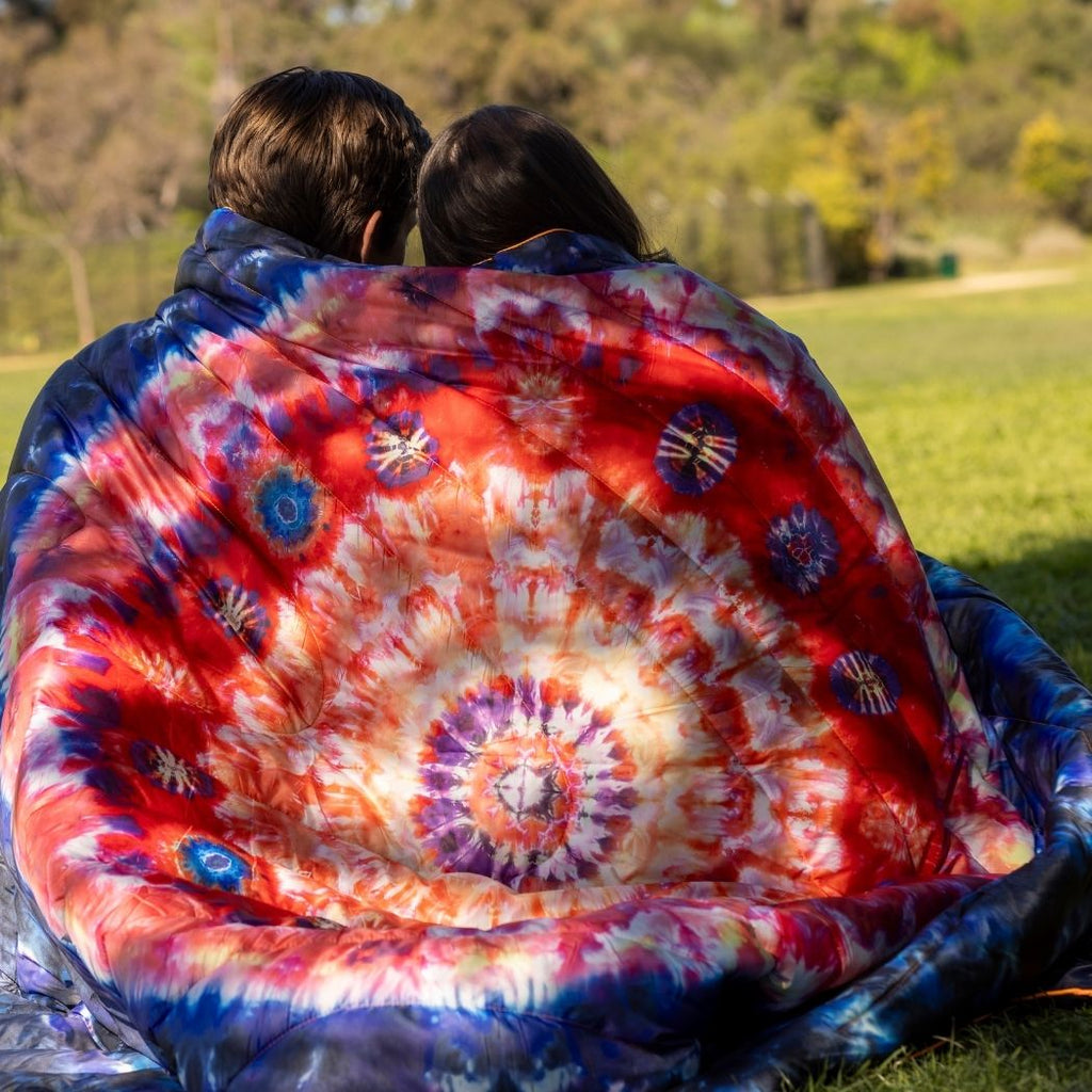 Cozy Throw Blanket, Original Puffy Tapestry Tie Dye for Living Rooms, Bedrooms and Everyday Lounging image 12