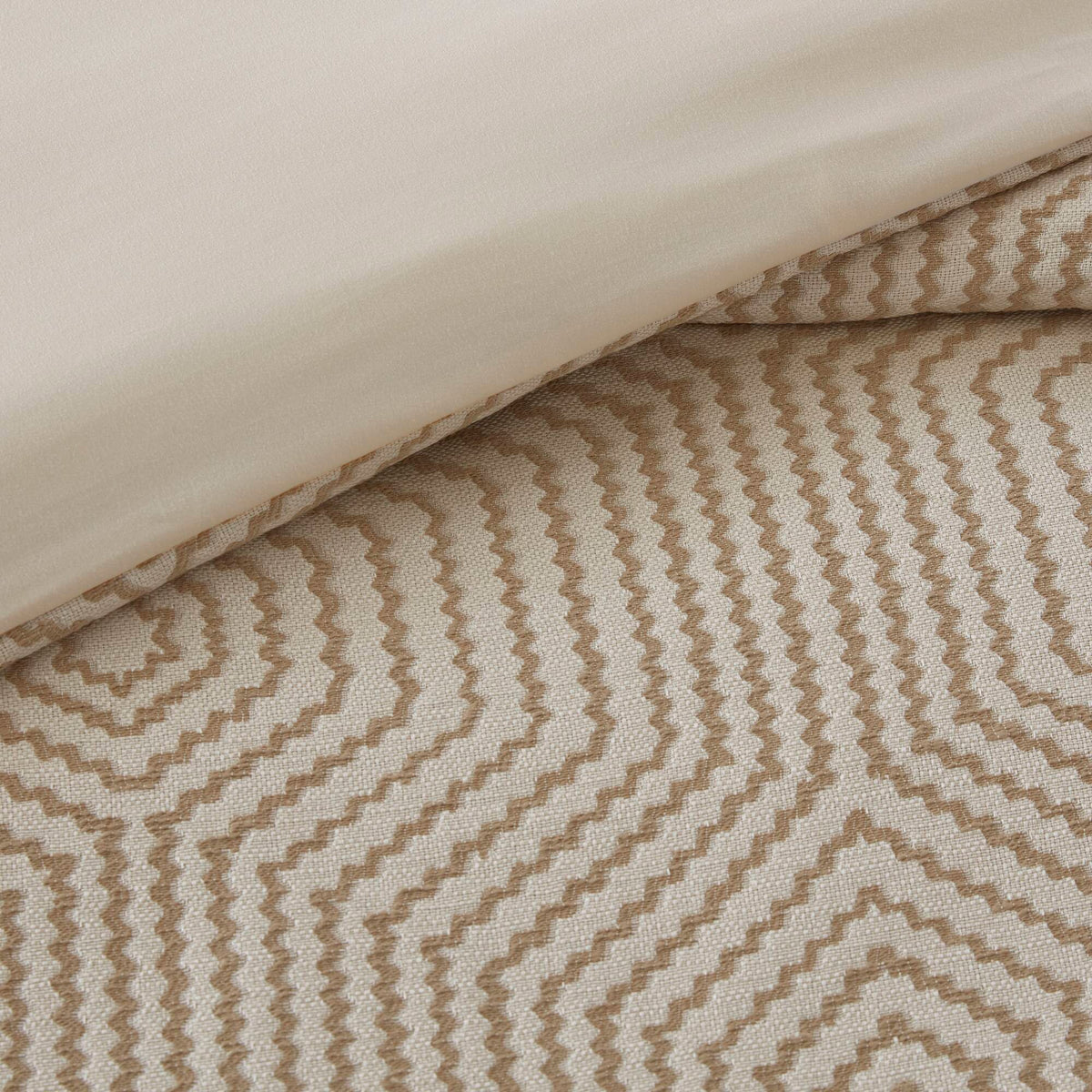 Bed Comforter, Shades of Serenity Set, Machine-Washable Care, Hypoallergenic Comfort for Everyday Bedding and Comfortable Sleep image 13