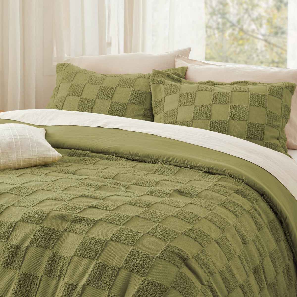 Bed Comforter, Jacquard Set, Breathable Construction, Machine-Washable Care for Year-Round Bedroom Comfort and Restful Sleep image 13