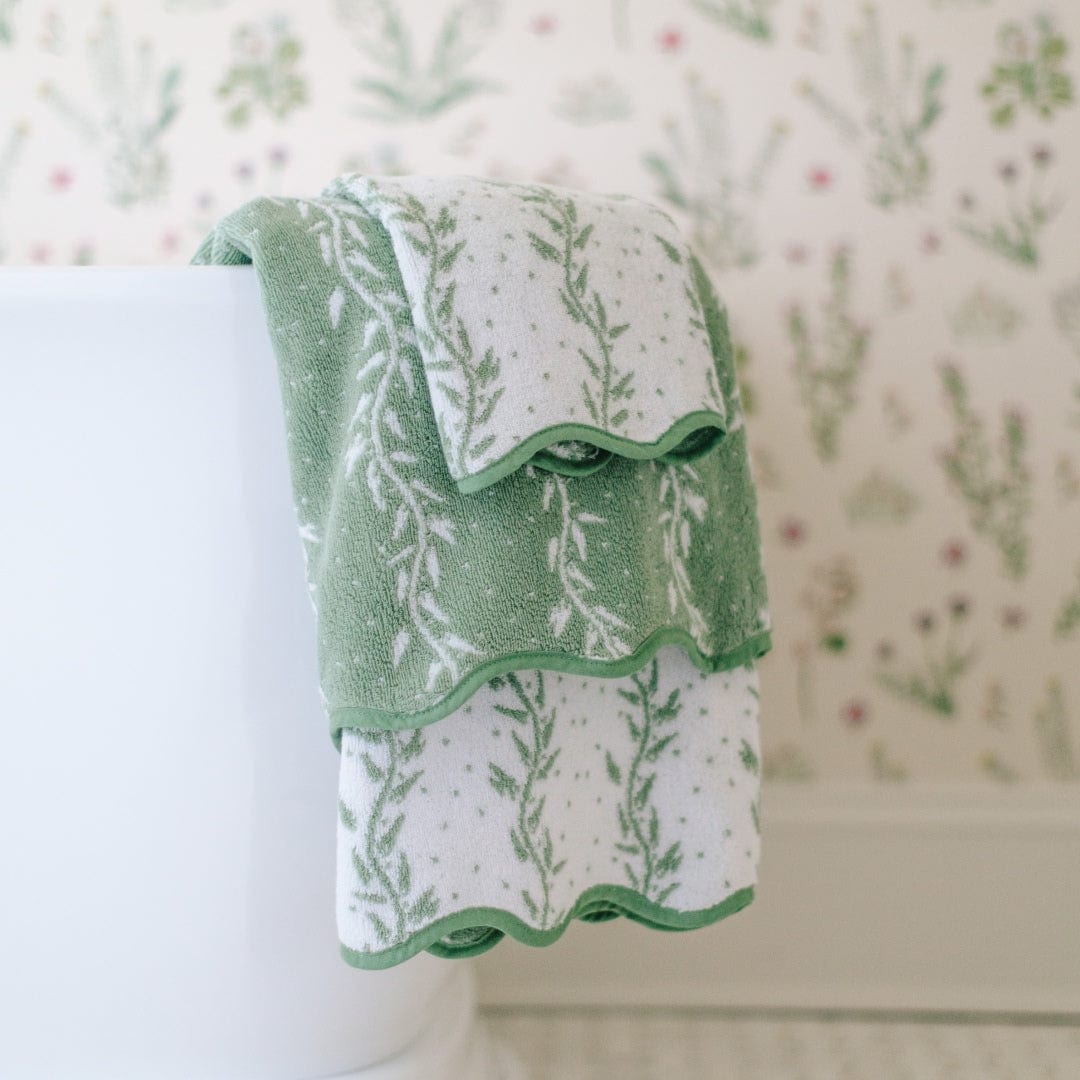 Bath Towel, Patterned Scallop for Home Bathrooms and Everyday Care, 5 Color Options, Designed for Daily Bathroom Routines and Guest Baths image 14