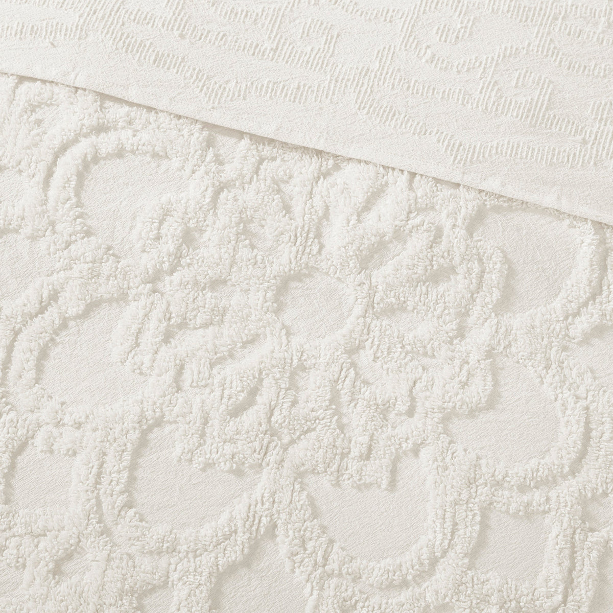 Bed Quilt, Laetitia Tufted Cotton Chenille Medallion, Machine-Washable Care for Bedroom Layering and Everyday Bedding, 3 Size Options image 14