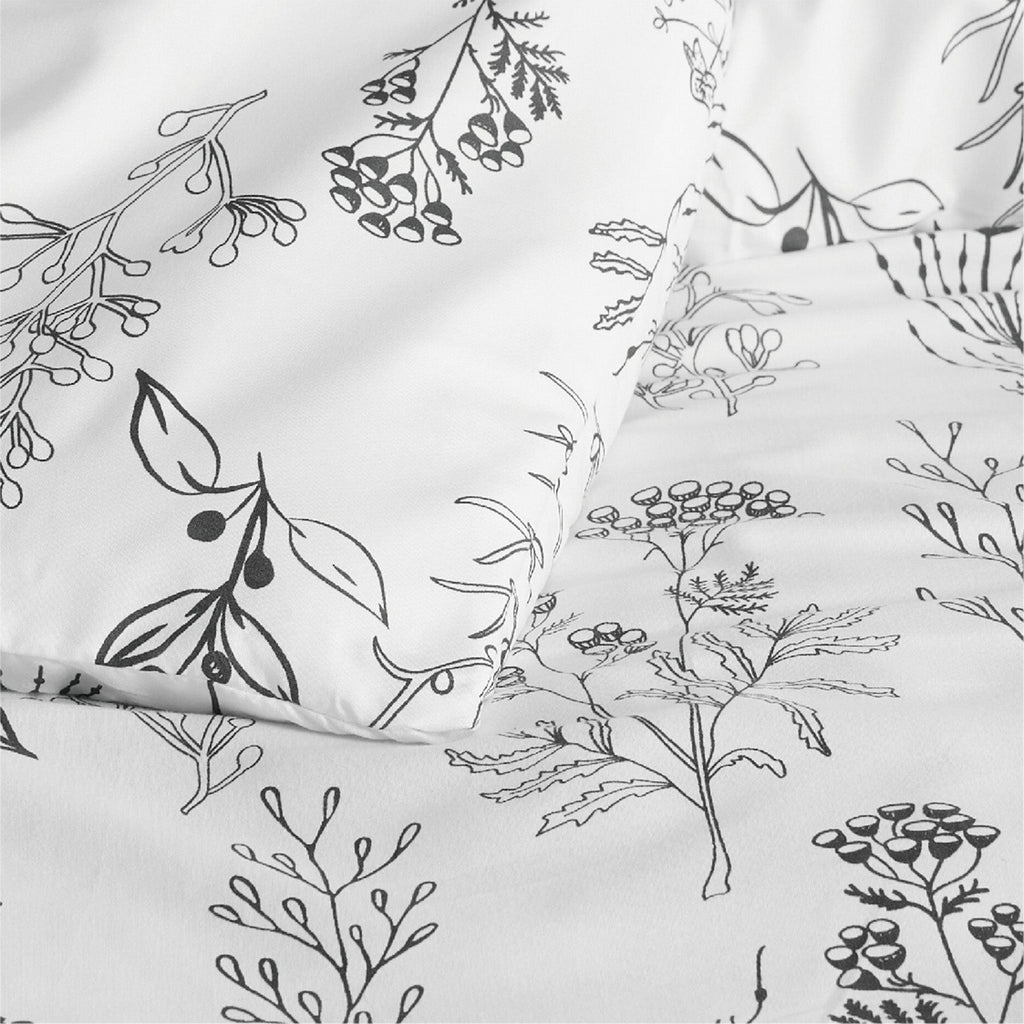 Duvet Cover Set, Reversible Floral Print, Breathable Construction for Bedroom Bedding Refresh and Everyday Comfort, 4 Sizes and 13 Colors image 15