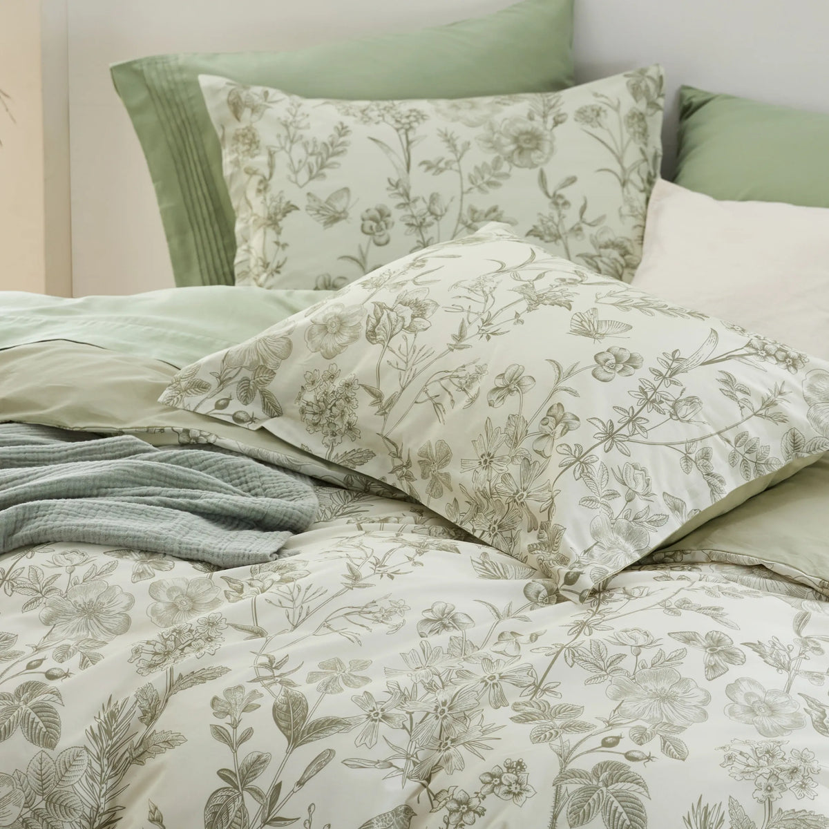 Duvet Cover Set, 100% Cotton Patterned, Breathable Construction for Bedroom Bedding Refresh and Everyday Comfort, 4 Sizes and 9 Colors image 15