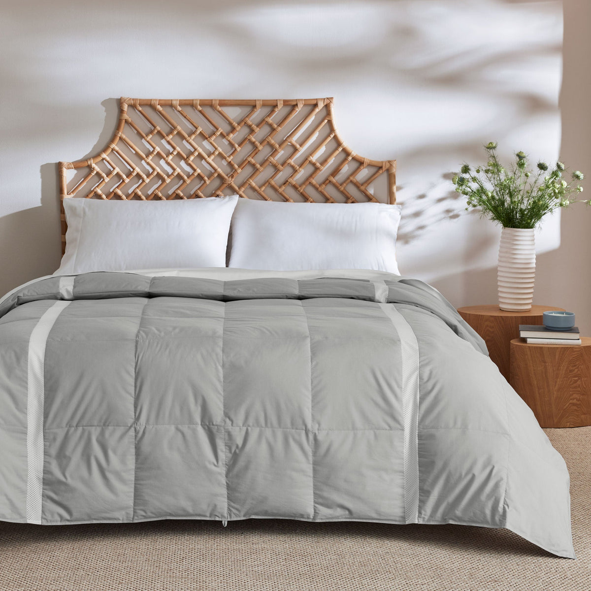 Ultra Lightweight Cooling Down Comforter image 15