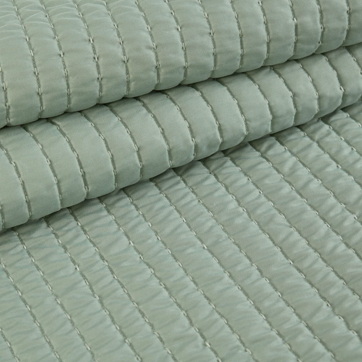 Cozy Throw Blanket, Corduroy Pattern Quilt Set, Breathable Construction for Living Rooms, Bedrooms and Everyday Lounging image 15