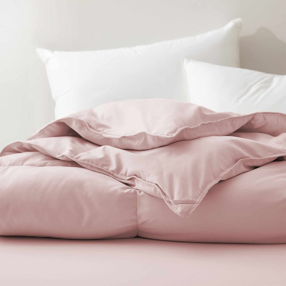 Down & Feather Comforter, Goose, Lightweight Design, Machine-Washable Care for Everyday Bedding and Comfortable Sleep, 4 Sizes and 8 Colors image 15