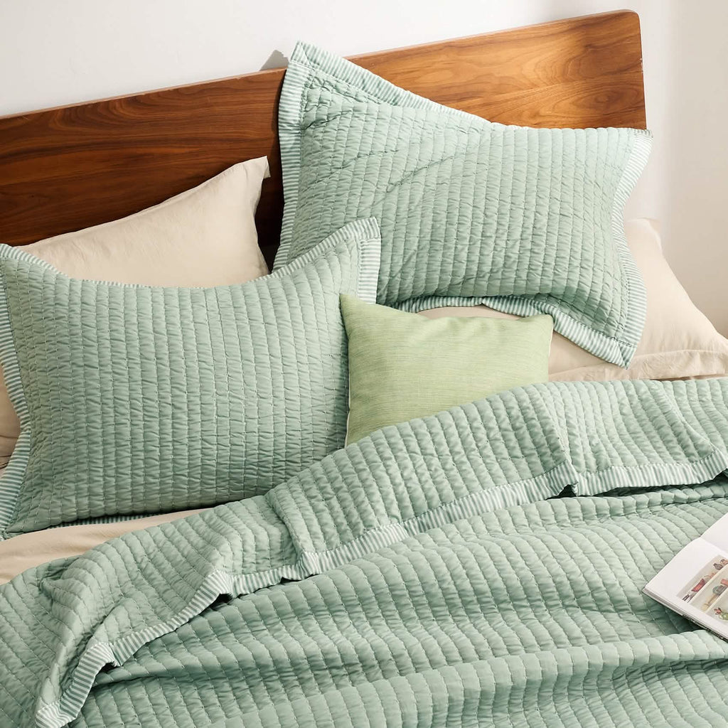 Cozy Throw Blanket, Corduroy Pattern Quilt Set, Breathable Construction for Living Rooms, Bedrooms and Everyday Lounging image 17